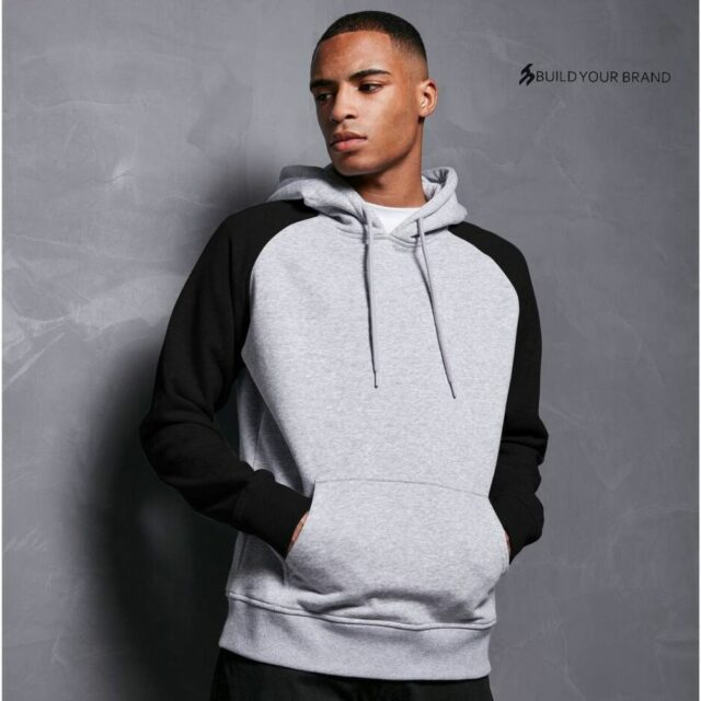 Sweat à capuche manches noires à personnaliser